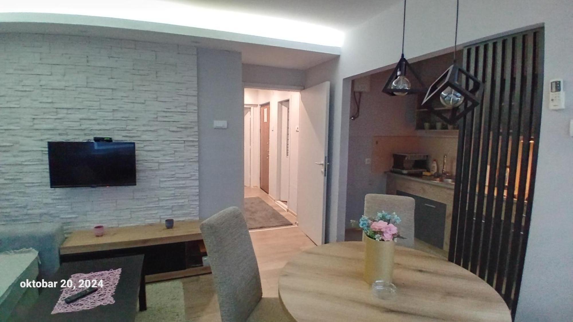 Sunshine Apartment Kragujevac Exterior photo
