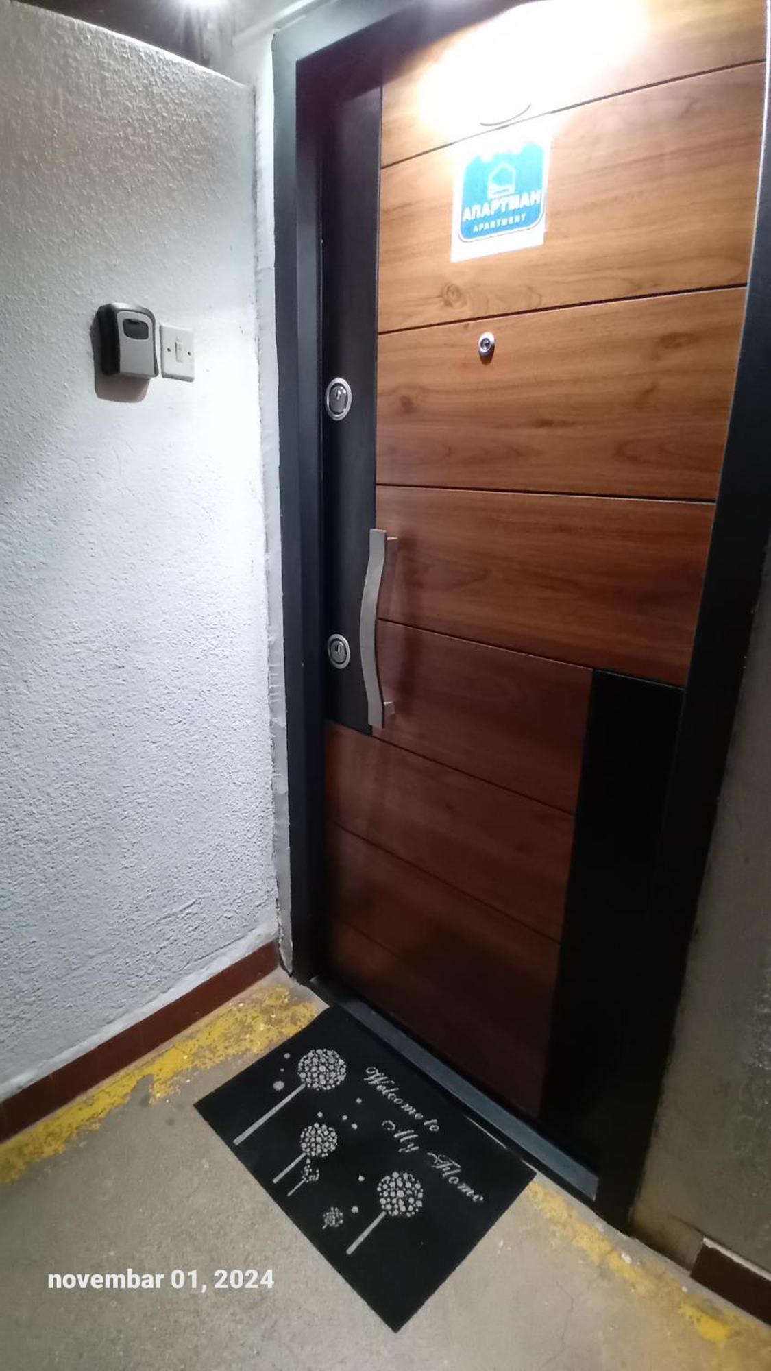 Sunshine Apartment Kragujevac Exterior photo